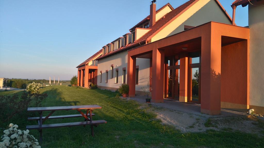 Penzion Alma Znojmo Dış mekan fotoğraf